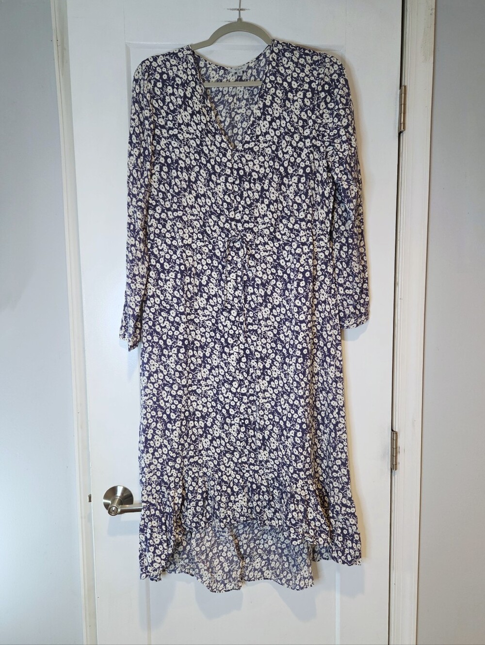 Rails Jade Navy Camellia Floral V Neck Tie Waist Midi Dress M